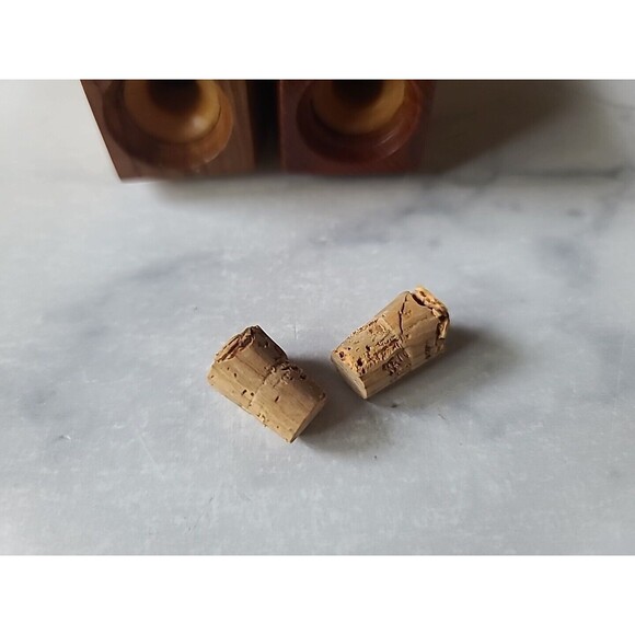 Nelson Farm Museum Souvenir Wooden Salt And Pepper Shakers Vintage, READ - Picture 10 of 10